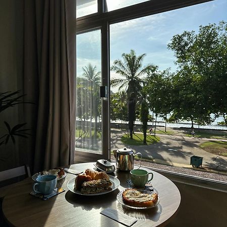 Apartamento Com Vista Pro Mar No Centro De Ubatuba - 2 Quartos E Cozinha Completa Exterior foto